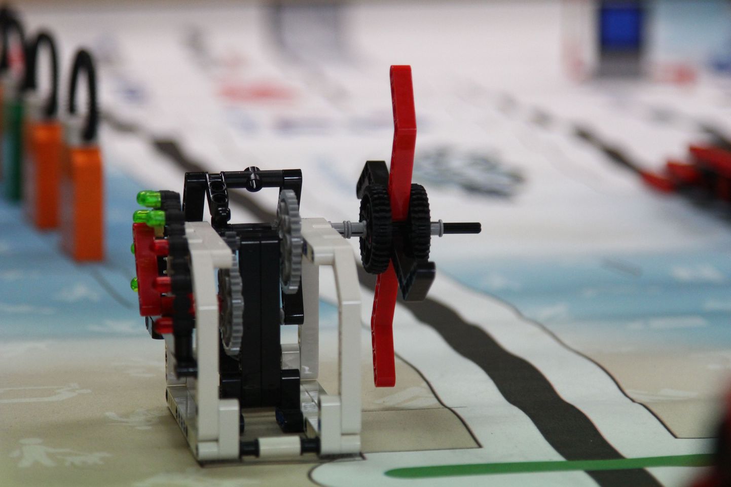 Legorobot. Foto on illustreeriv.