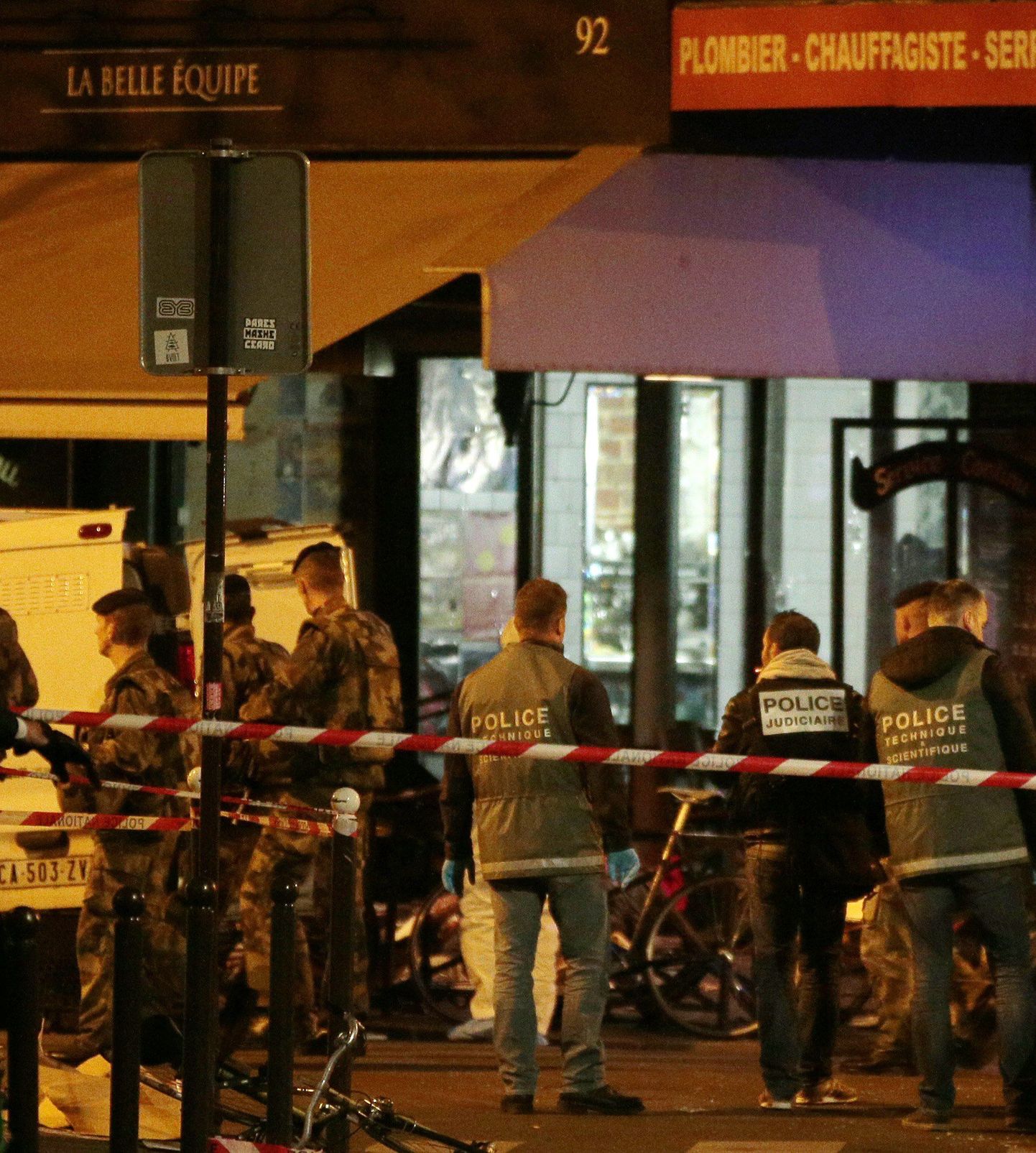 Pariis 13. novembri 2015 terrorirünakute järgselt