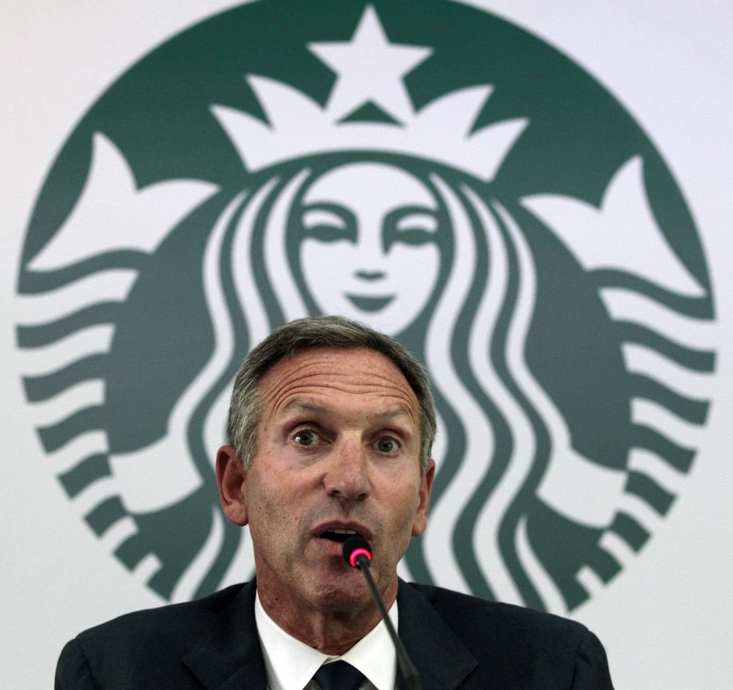 Starbucksi nõukogu esimees ja tegevjuht Howard Schultz.