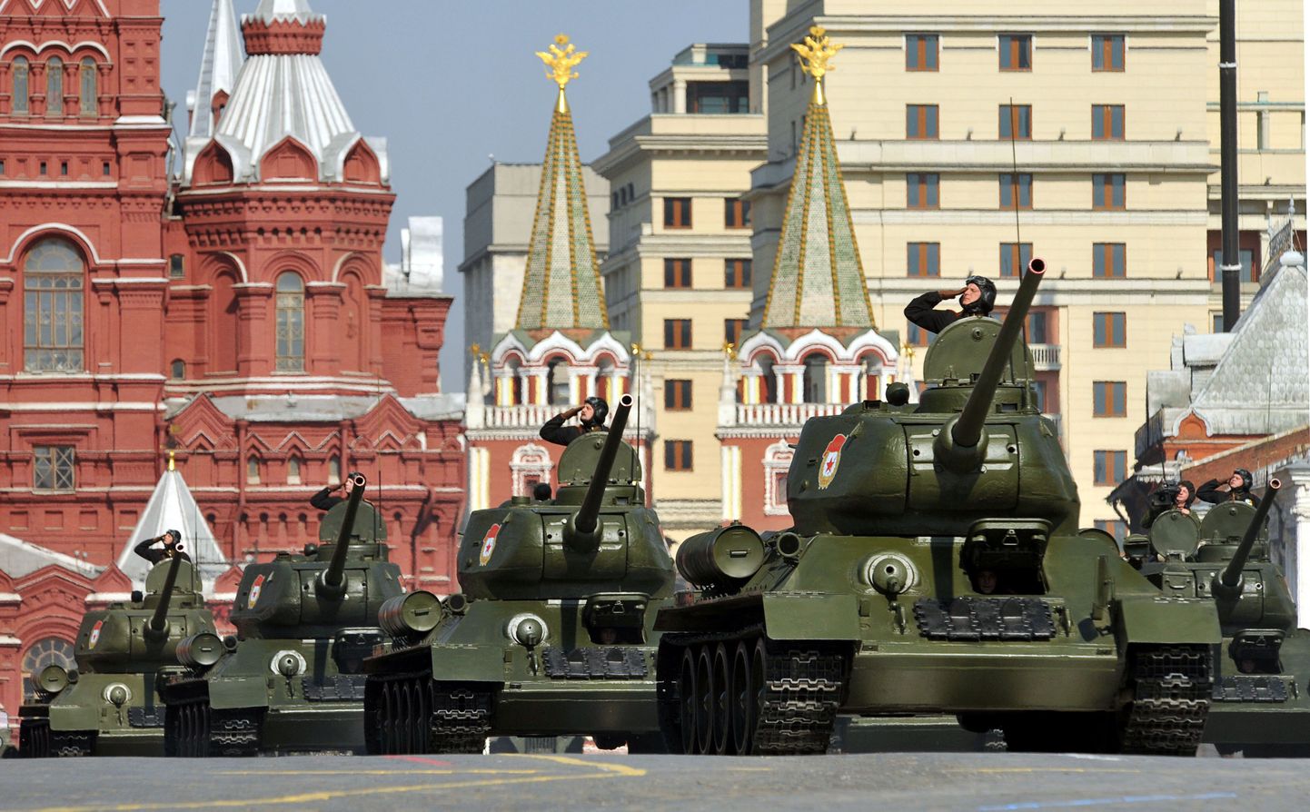 Российские танки.