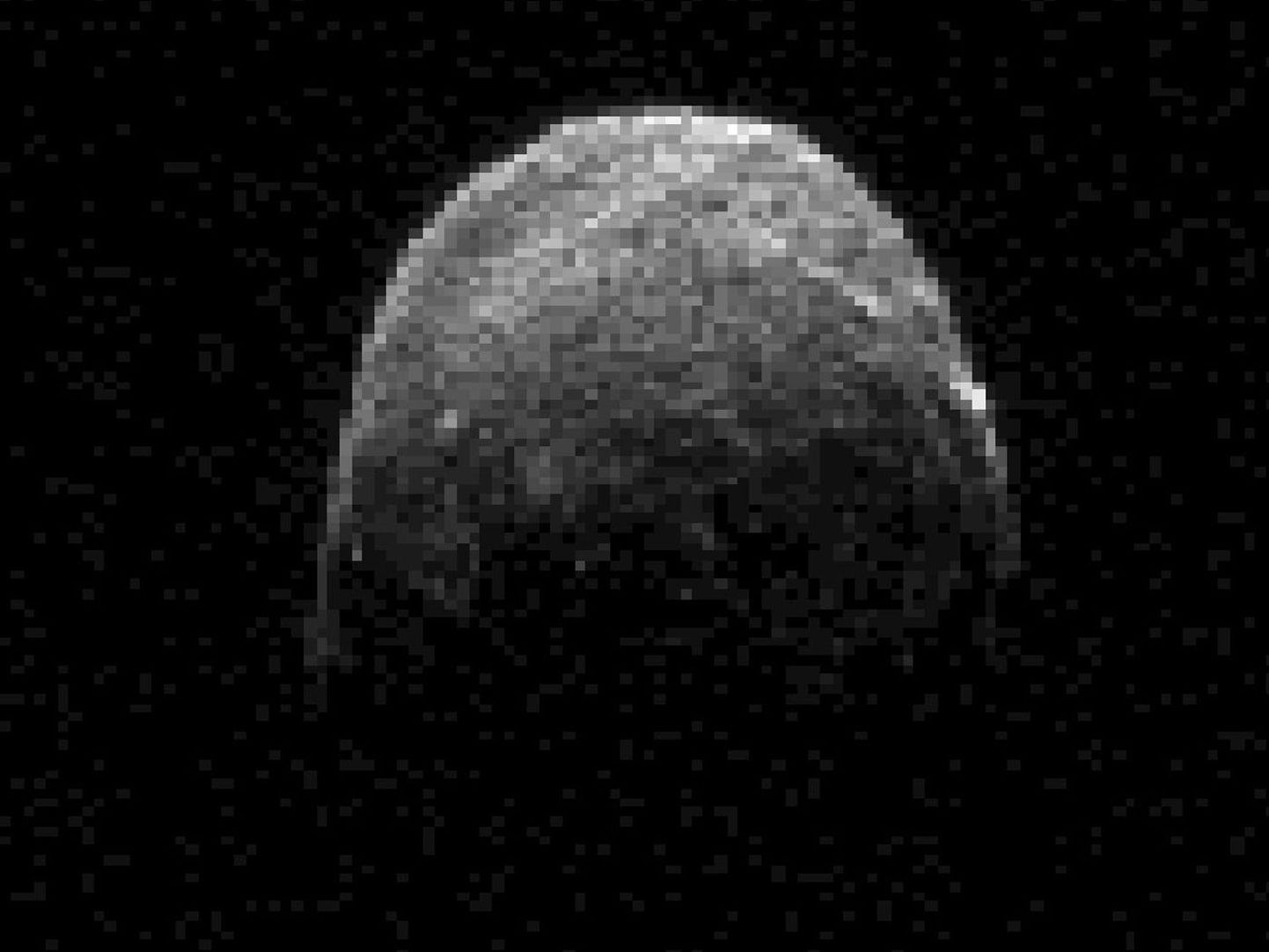 Californias asuv radar püüdis asteroidi 2005 YU55 pildile 7. novembri õhtul kell 21.25.