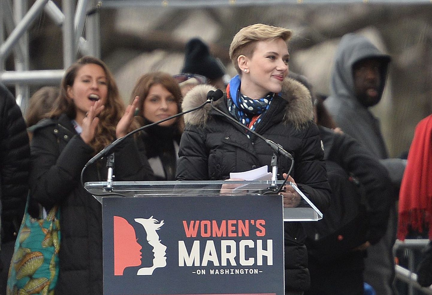 Näitlejatar Scarlett Johansson oli üks laupäeval Washingtonis peetud protestimarsil osalenud kuulsustest.