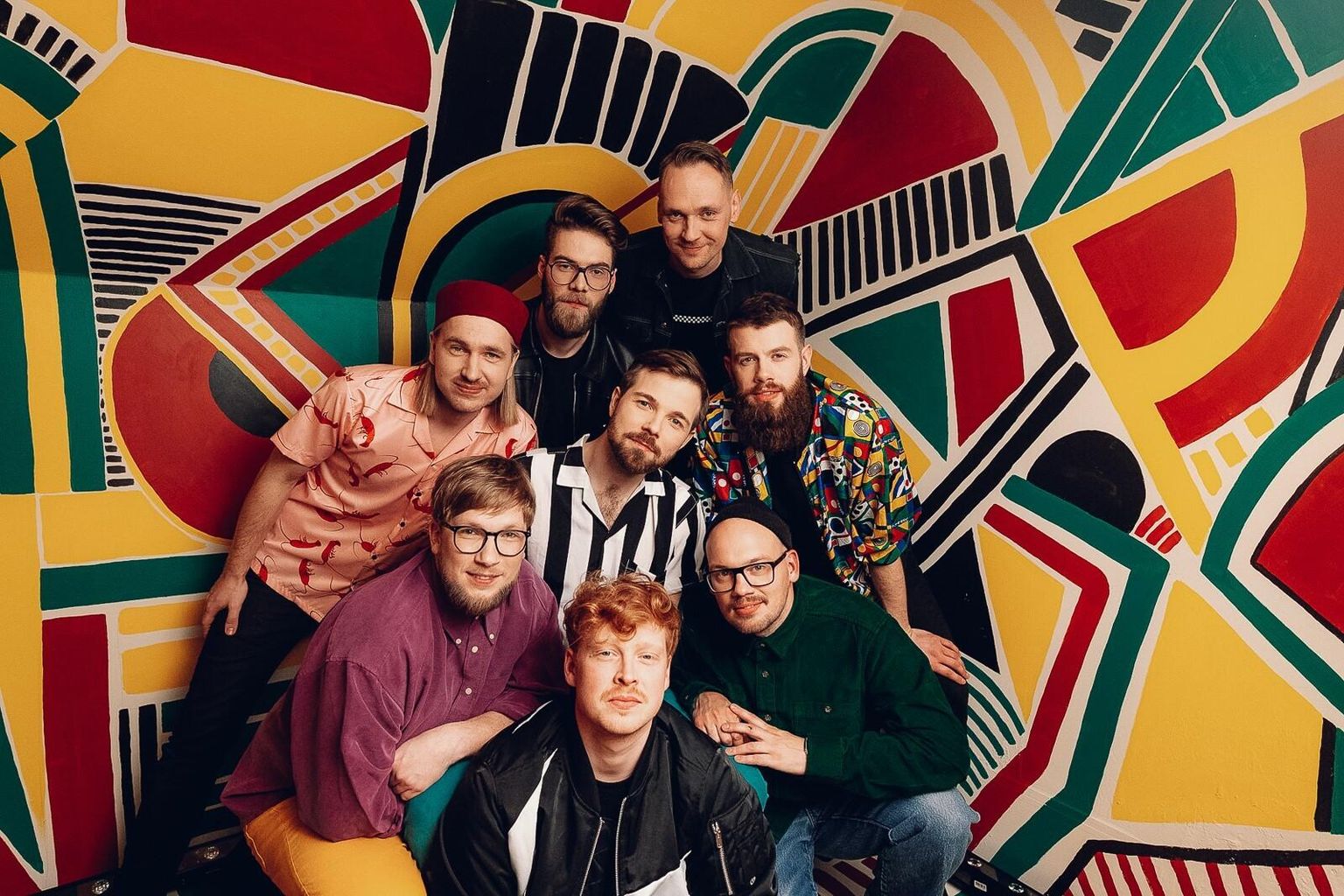 Angus on (esireast) Lauri Kadalipp, Elari Ennok, Tõnis Kirsipu, Tobias Tammearu, Johannes Kiik, Anton Ventsel, Mati Tubli ja Martin Petermann.