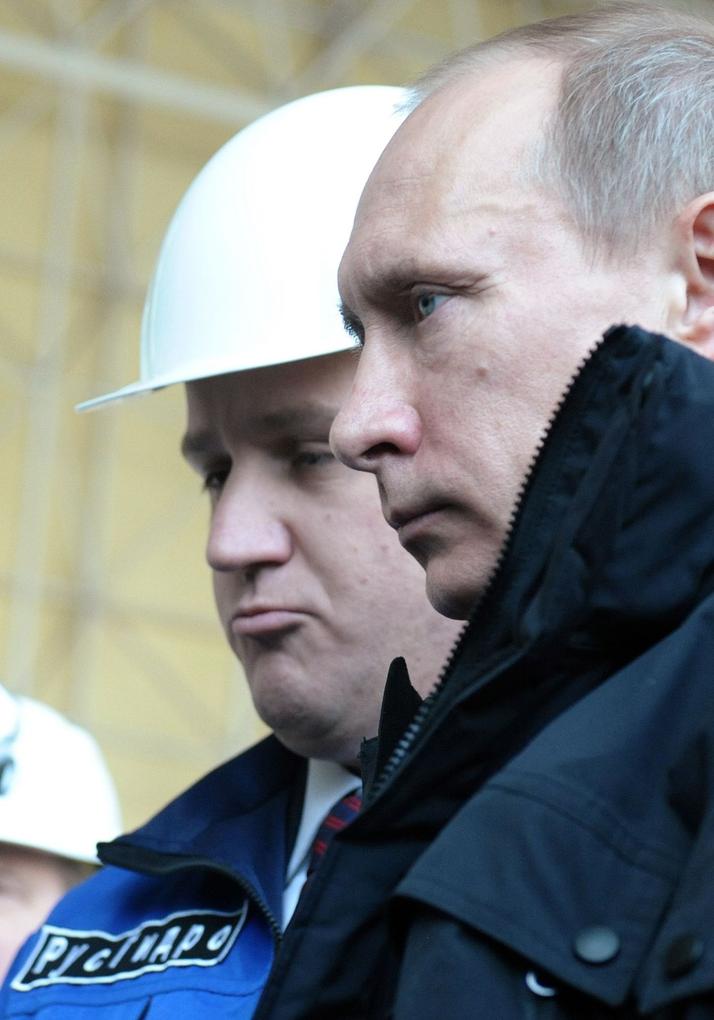 Vene valitsusjuht Vladimir Putin külastas kurikuulsat Sajano-Sušenskaja hüdroelektrijaama.