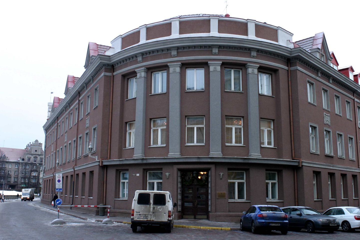 Majandus- ja kommunikatsiooniministeeriumi hoone Tallinna vanalinnas Harju tänaval.
