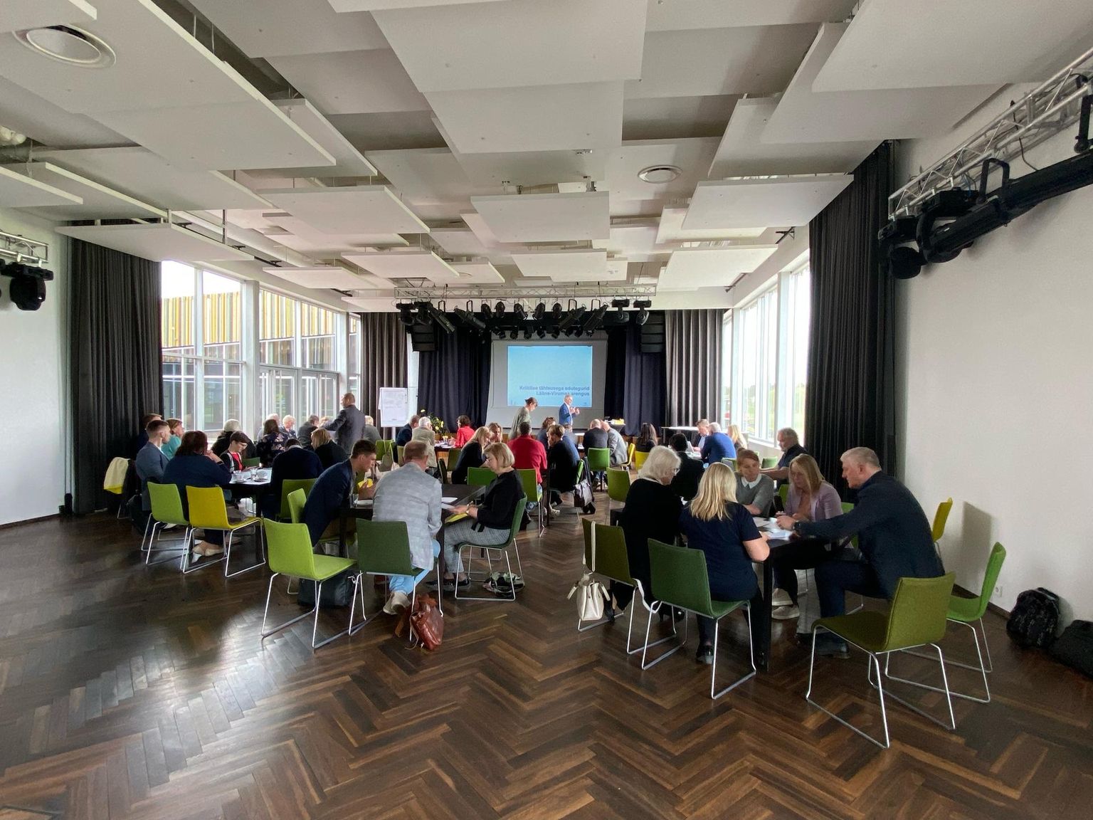 Maakondliku arengustrateegia seminar Sõmerul.