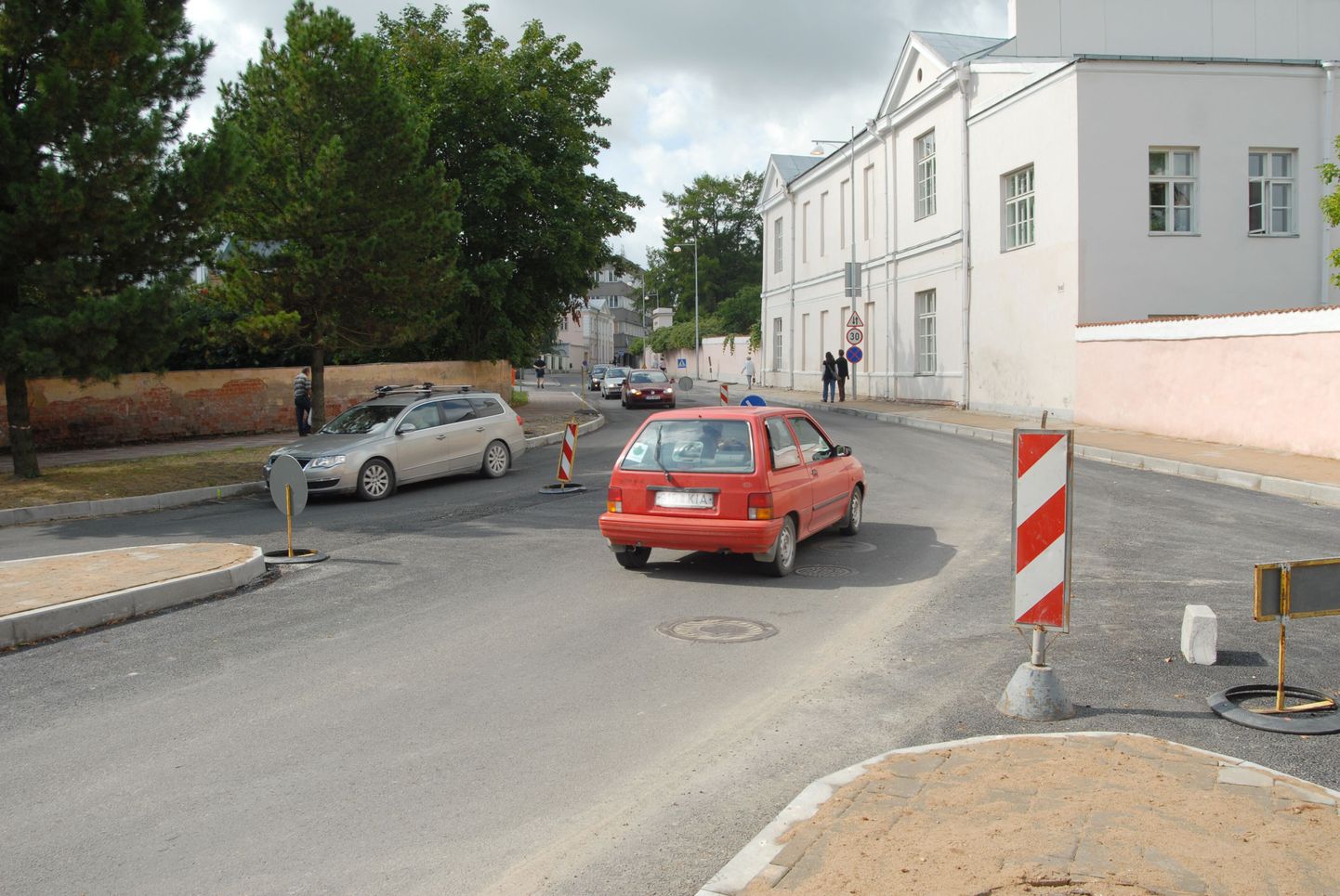 Lai tänav oli viimati kahesuunaline Kroonuaia tänava remondi ajal.