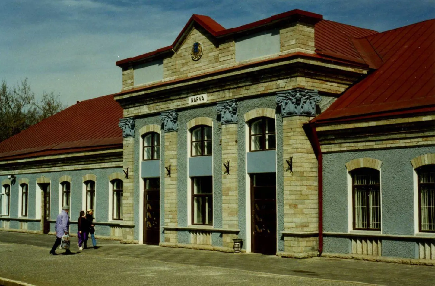 Narva jaamahoone 1996. aastal.