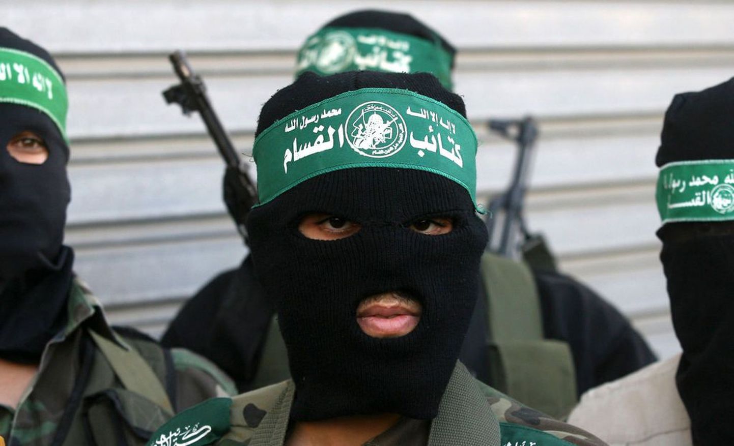 Hamasi relvastatud tiiva - Ezzedine al-Qassami Brigaadide võitlejad.