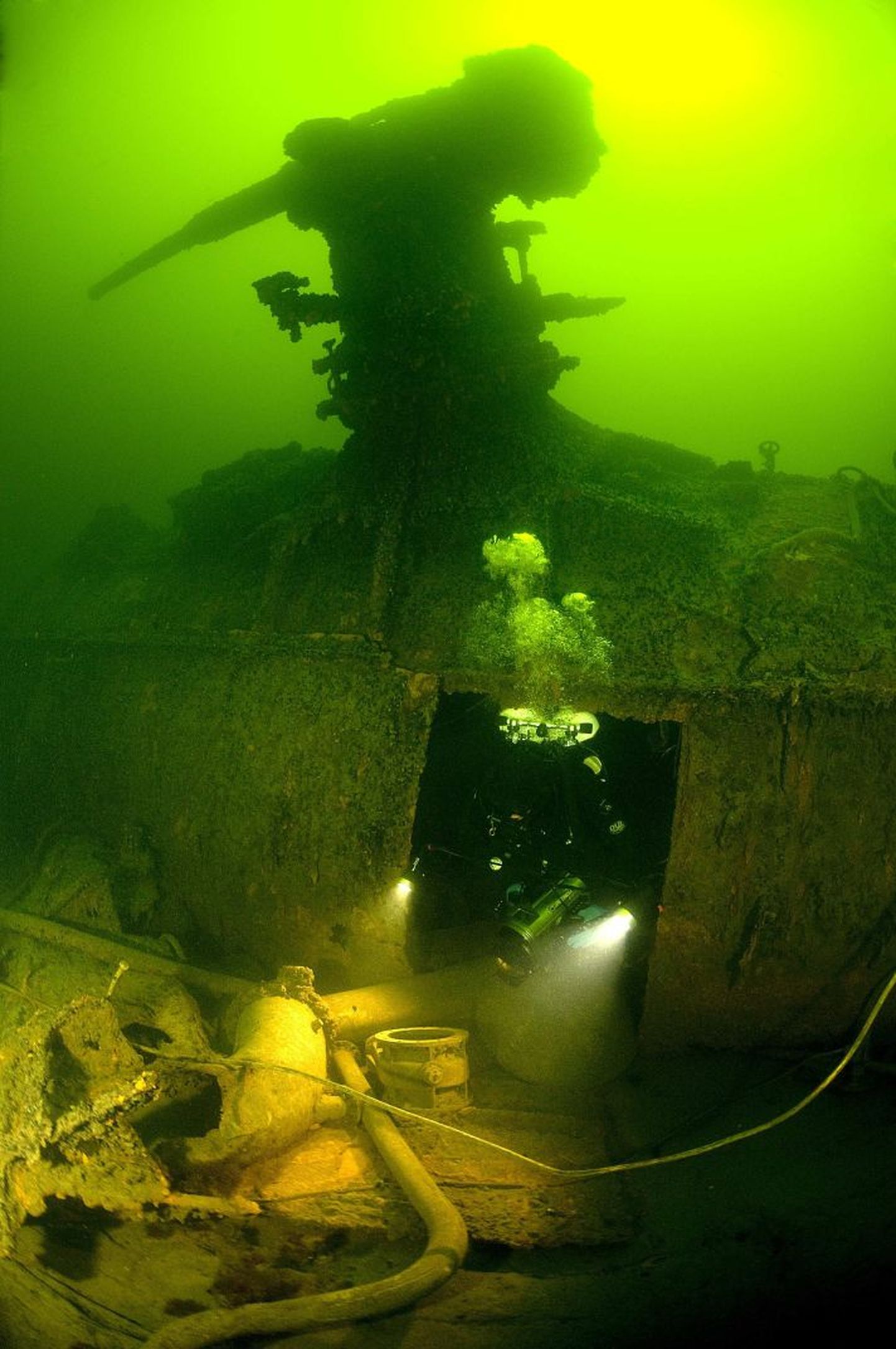 Sukeldujad leidsid sõja ajal uppunud Nõukogude allveelaeva.