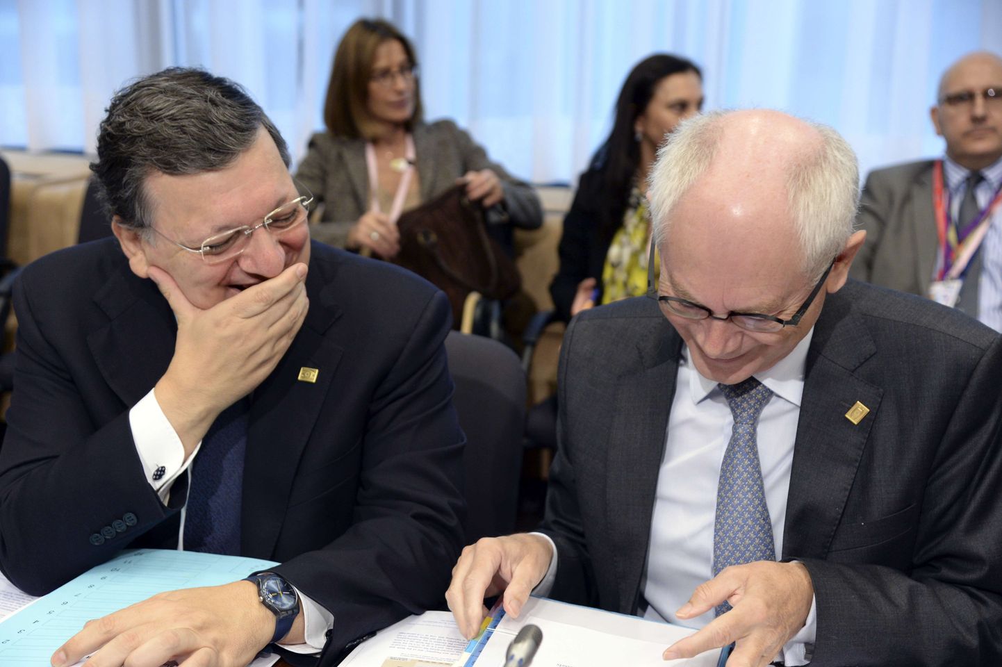 Председатель Еврокомиссии Жозе Мануэл Баррозу и председатель Евросовета Херман ван Ромпей.