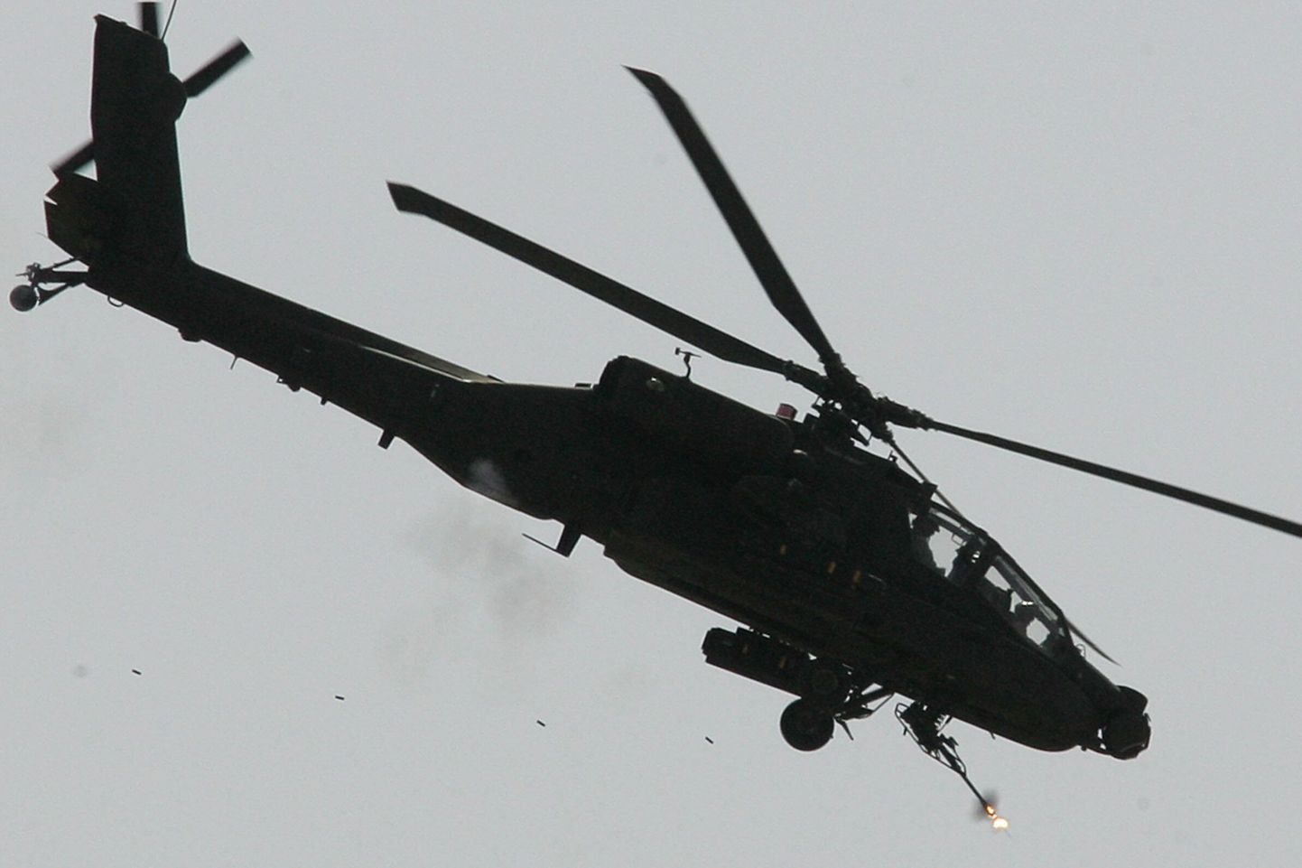 Американский боевой вертолет «Апач».