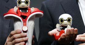 Pildid ja video: Toyota pakub lapseta paaridele Kirobo Mini robotit
