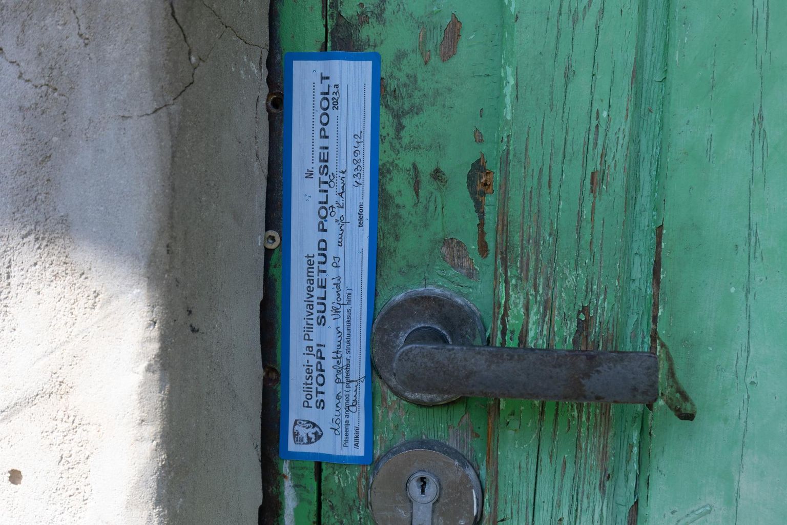 Sakala andmetel tapeti 48-aastane mees noahoobiga majas, mis asub Viljandi linna ja valla piiril ning on suures osas lagunenud.