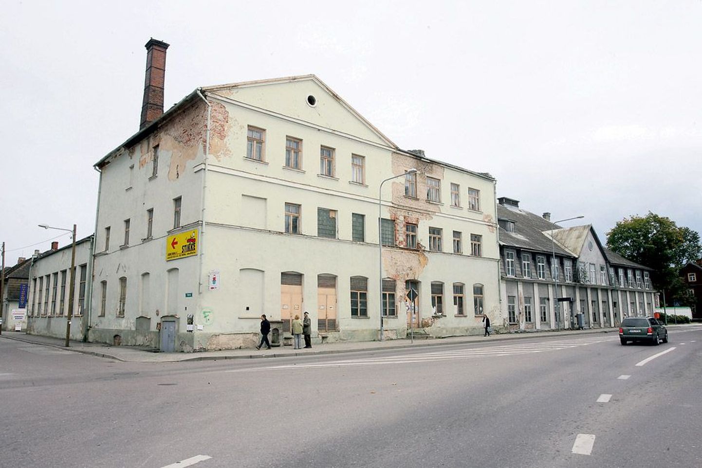 1883. aastal ehitatud Tartu pärmivabrik ja 1926. aastal tema kõrvale rajatud vesiravila. Mõlemad said teenitult oma toodangu ja tegevusega kuulsaks.