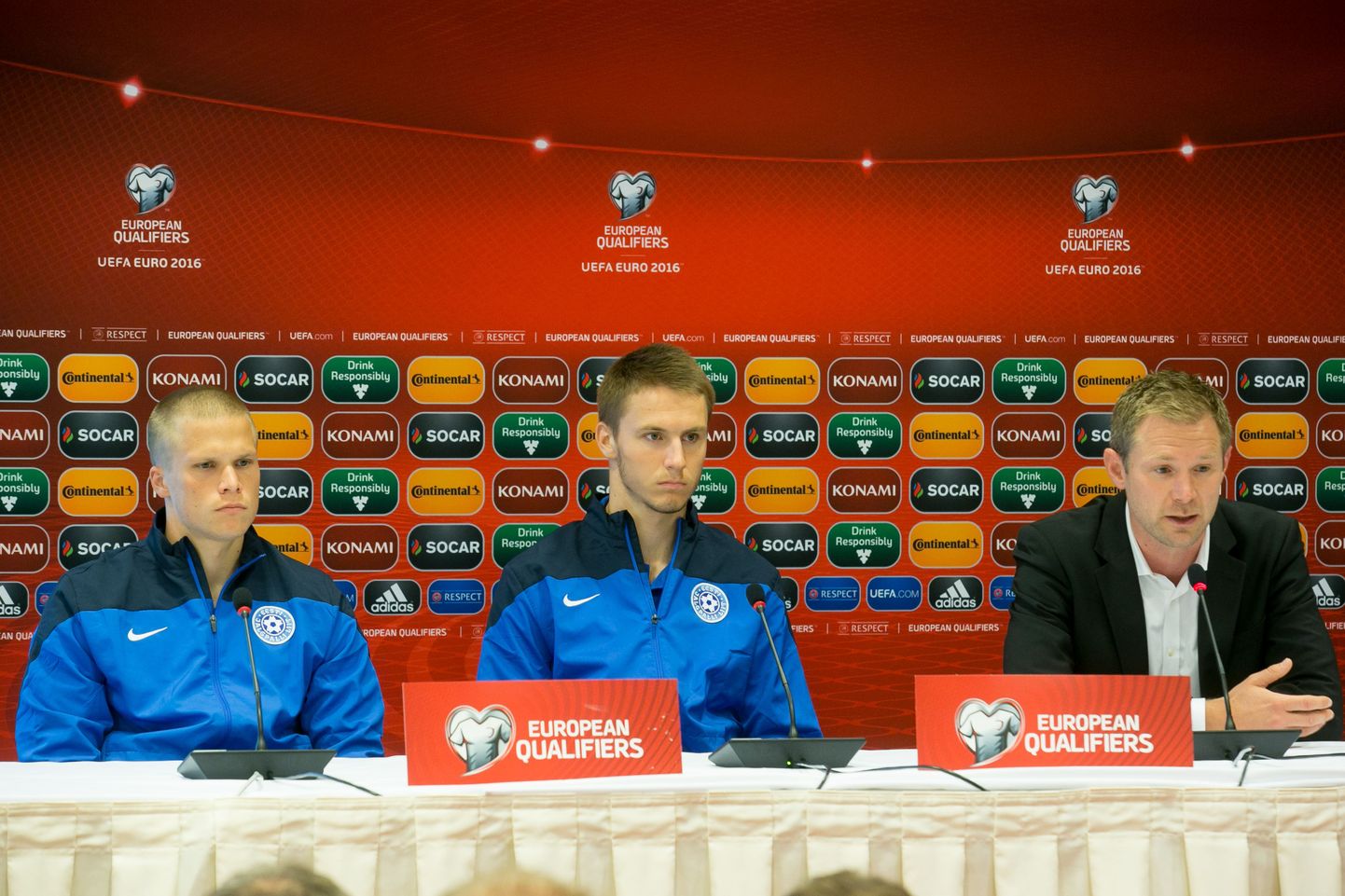 Eesti jalgpallikoondise pressikonverents enne kohtumist Inglismaaga