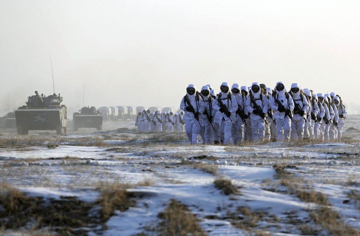 Hiina sõdurid manöövritel Taonani sõjaväebaasi lähedal Jilini provintsis.