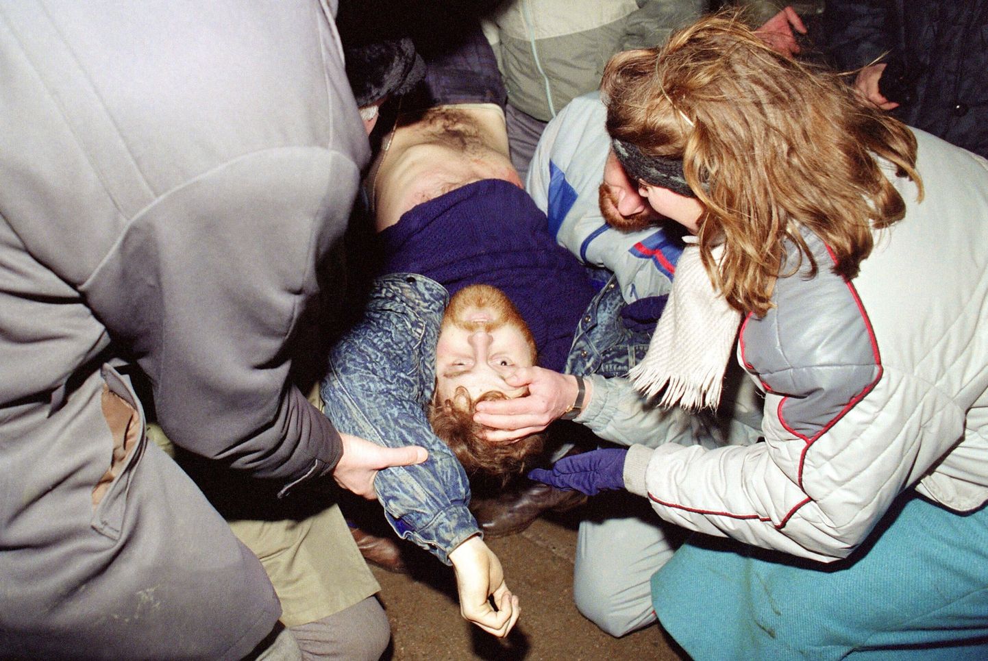 Stseen 1991. aasta 13. jaanuari teletorni ründamisest.