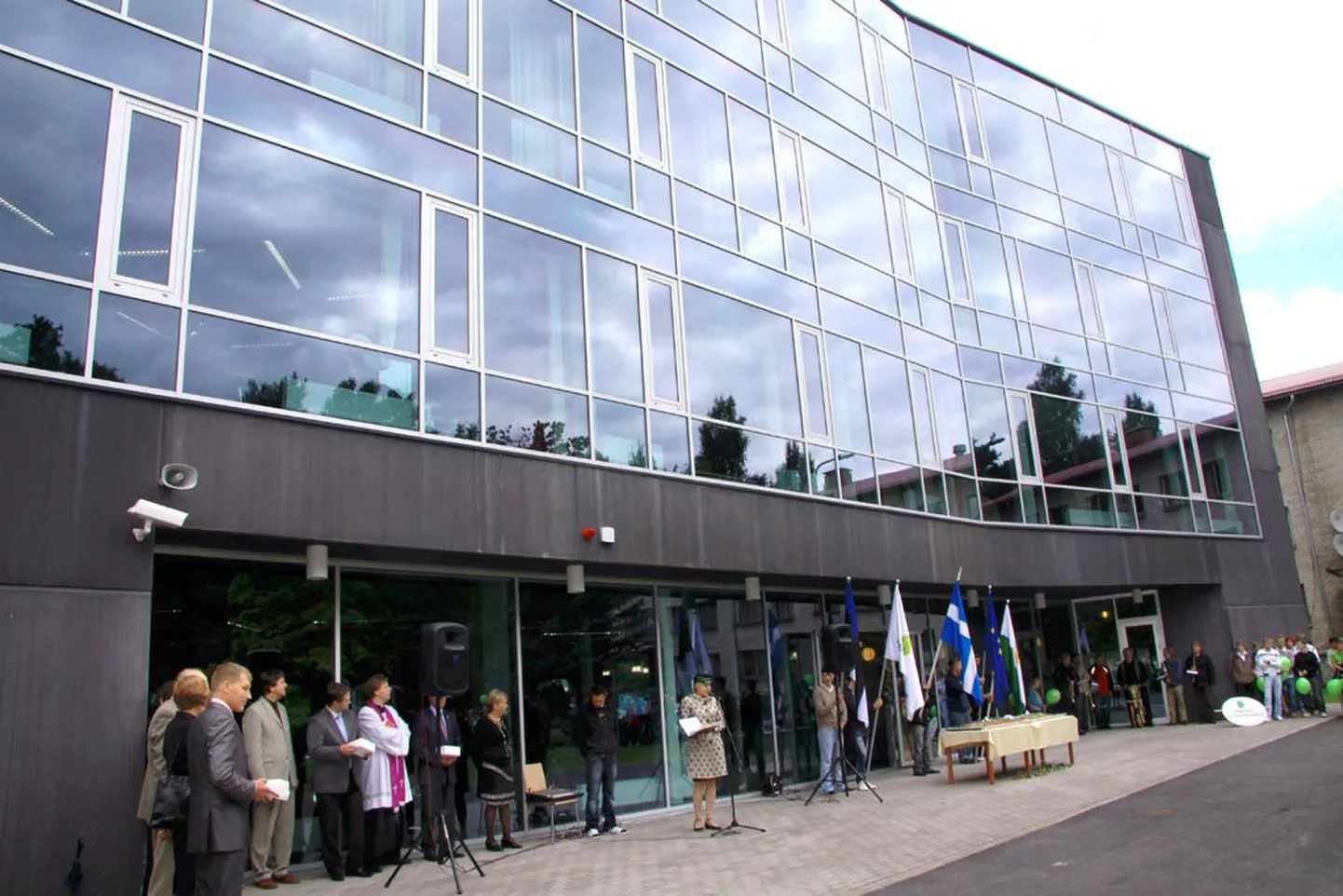 Pärnumaa kutsehariduskeskuse toitlustus-teenindusõppe hoone.