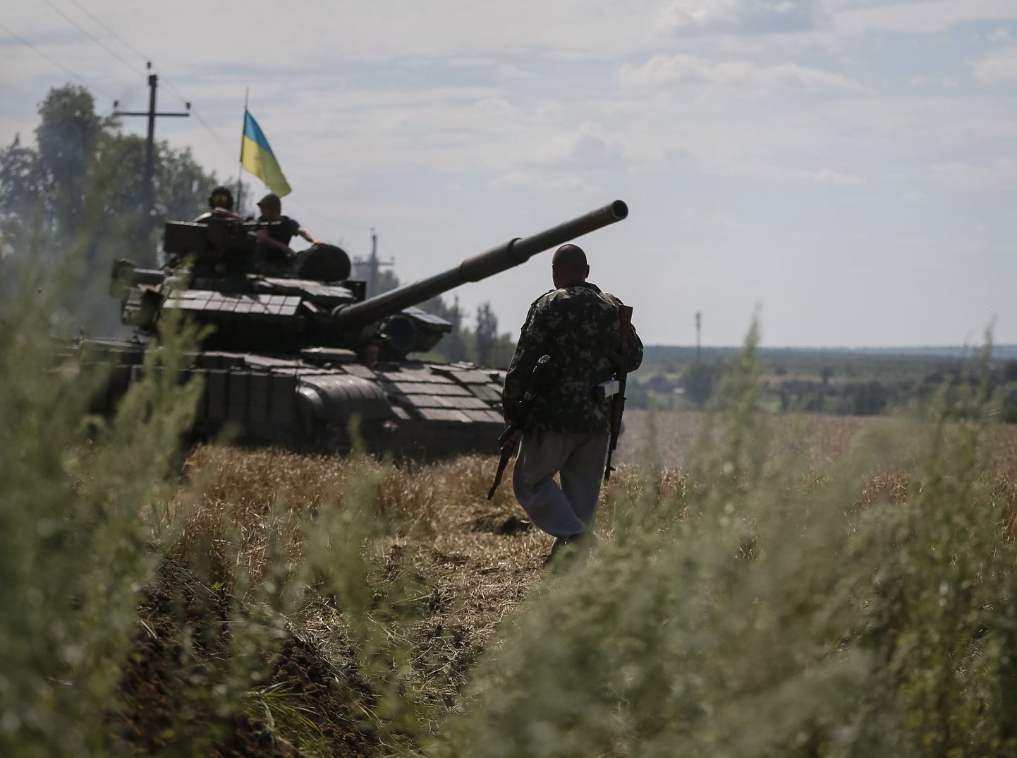 Ukraina tank Konstantinovka asula lähistel.