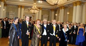 Halonen käitub eluaegsete vangidega eelkäijatest karmimalt