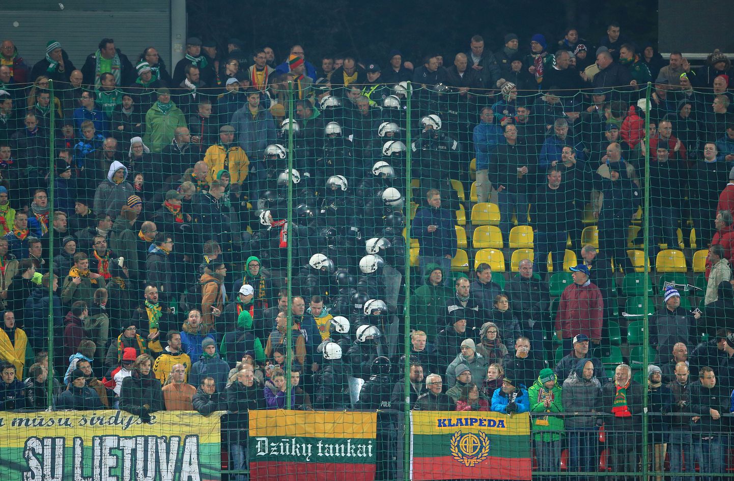 Leedu jalgpallifännid