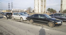Fotod: Lasnamäel sai kolme auto kokkupõrkes viga inimene
