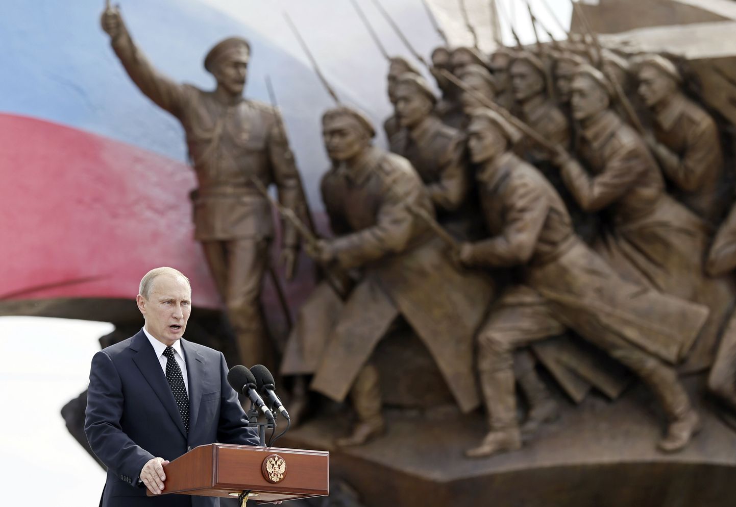 Vene president Vladimir Putin peab kõnet Moskvas asuva Poklonnaja mäe sõjamemoriaali juures.