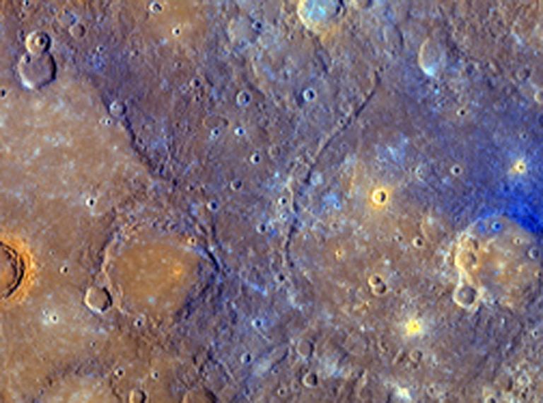Merkuuri pind, jäädvustuse tegi kosmosesond Messenger. Foto: NASA/Scanpix