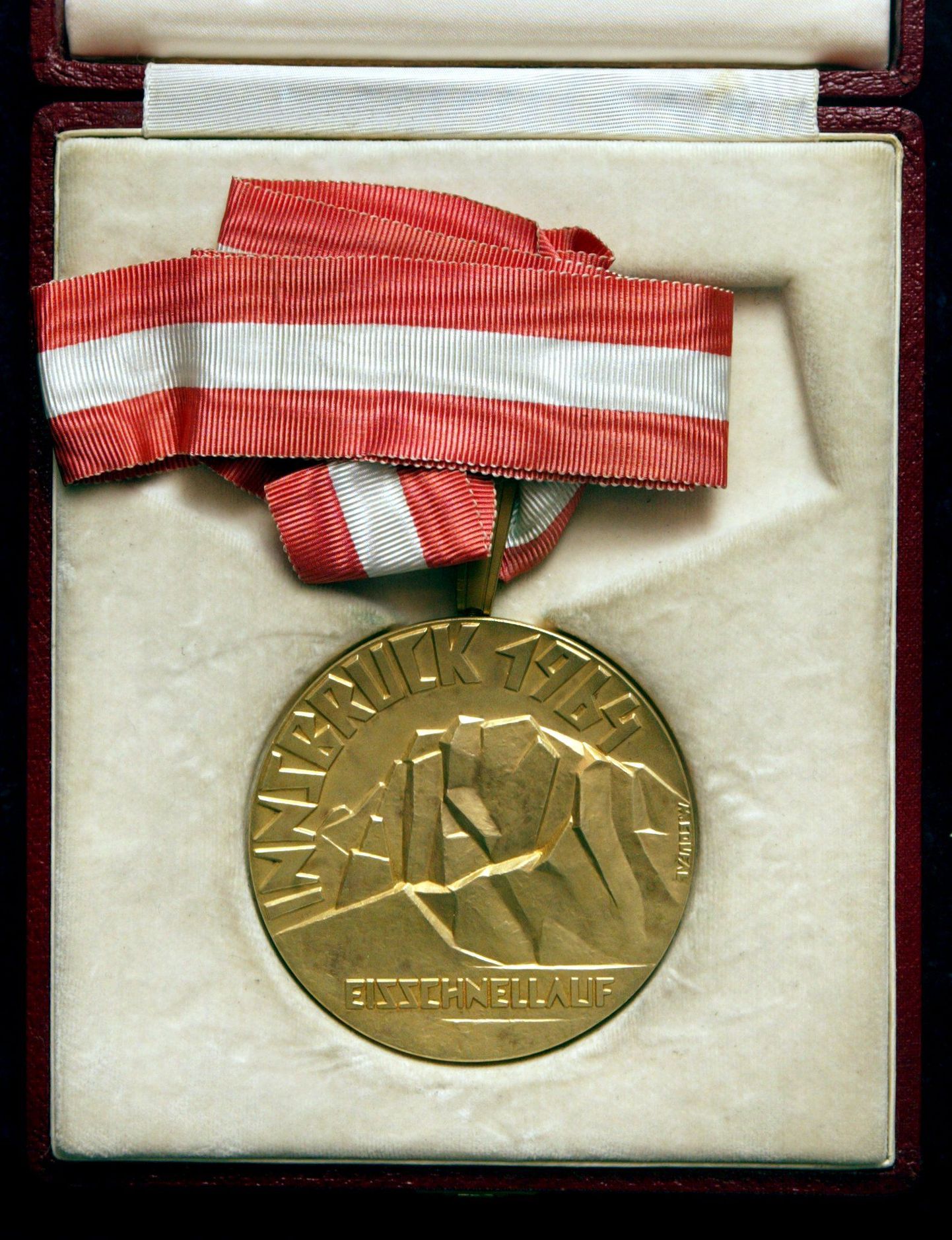 Ants Antsoni kuldmedal kiiruisutamises 1964. aasta taliolümpiamängudel Innsbruckis 1500 meetri distantsil.