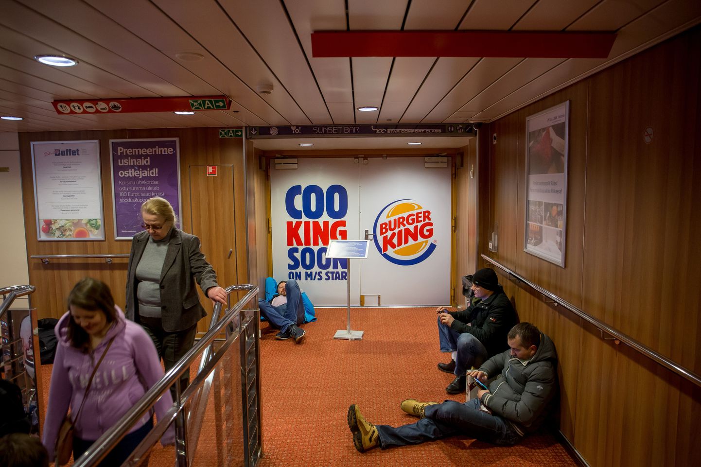 Burger Kingi kiirtoidurestoran tund aega enne avamist Tallink Star laeval 29. veebruari hommikul.