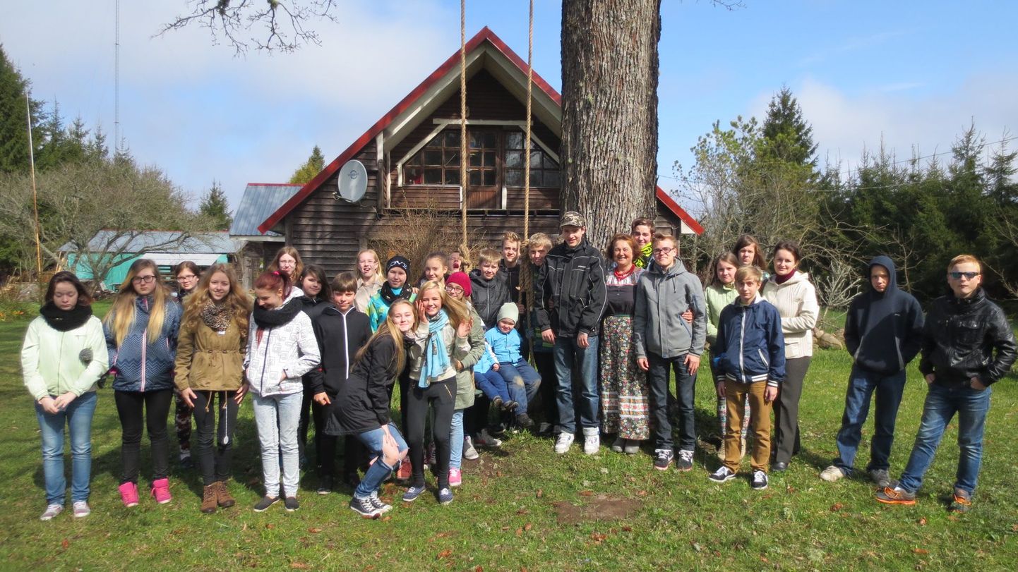 Sauga kooli õpilased külastasid Vene talu.