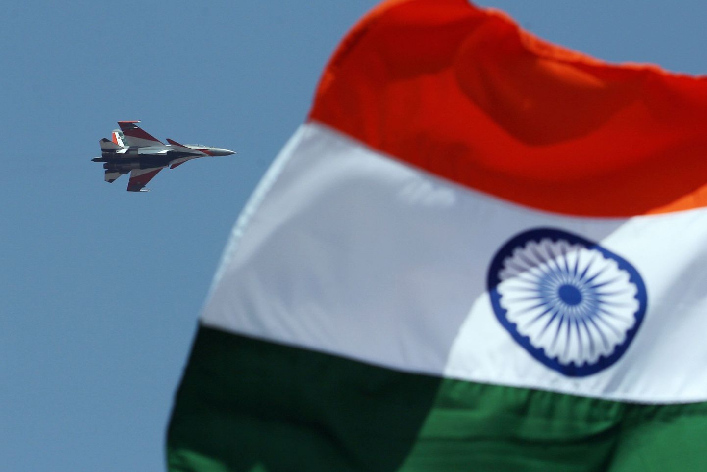 India õhujõududele kuuluv Vene päritolu Suhhoi Su-30 lennundusnäitusel Bangalores.