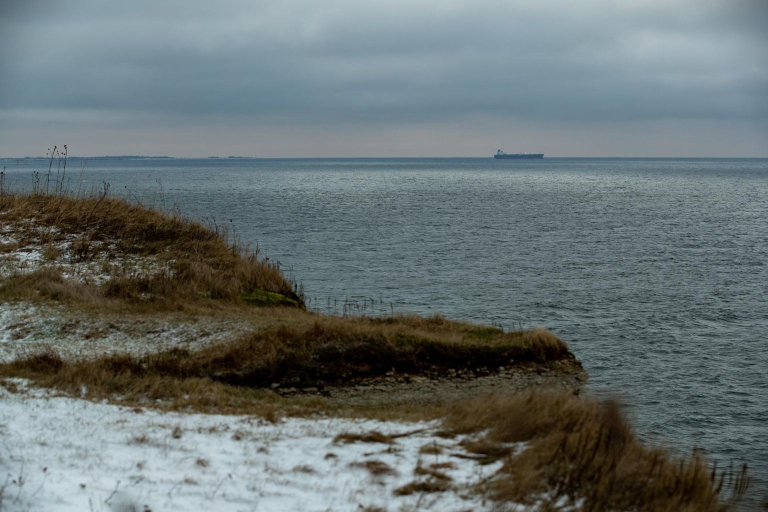 Naftatanker Zaliv Amurskiy Pakri poolsaare lähedal.