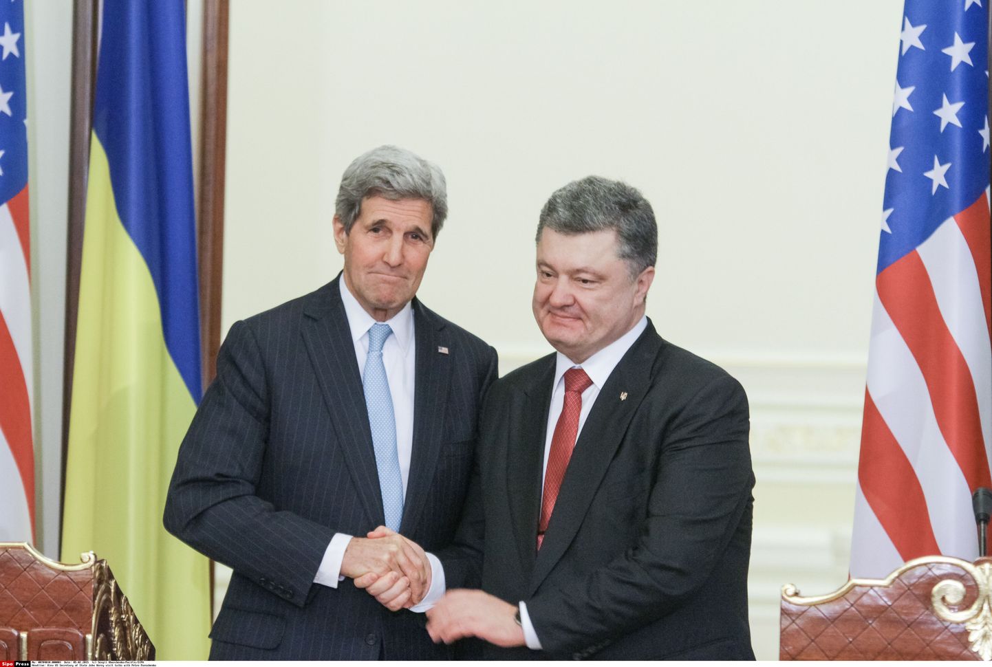 Ühendriikide välisminister John Kerry ja Ukraina president Petro Porošenko.