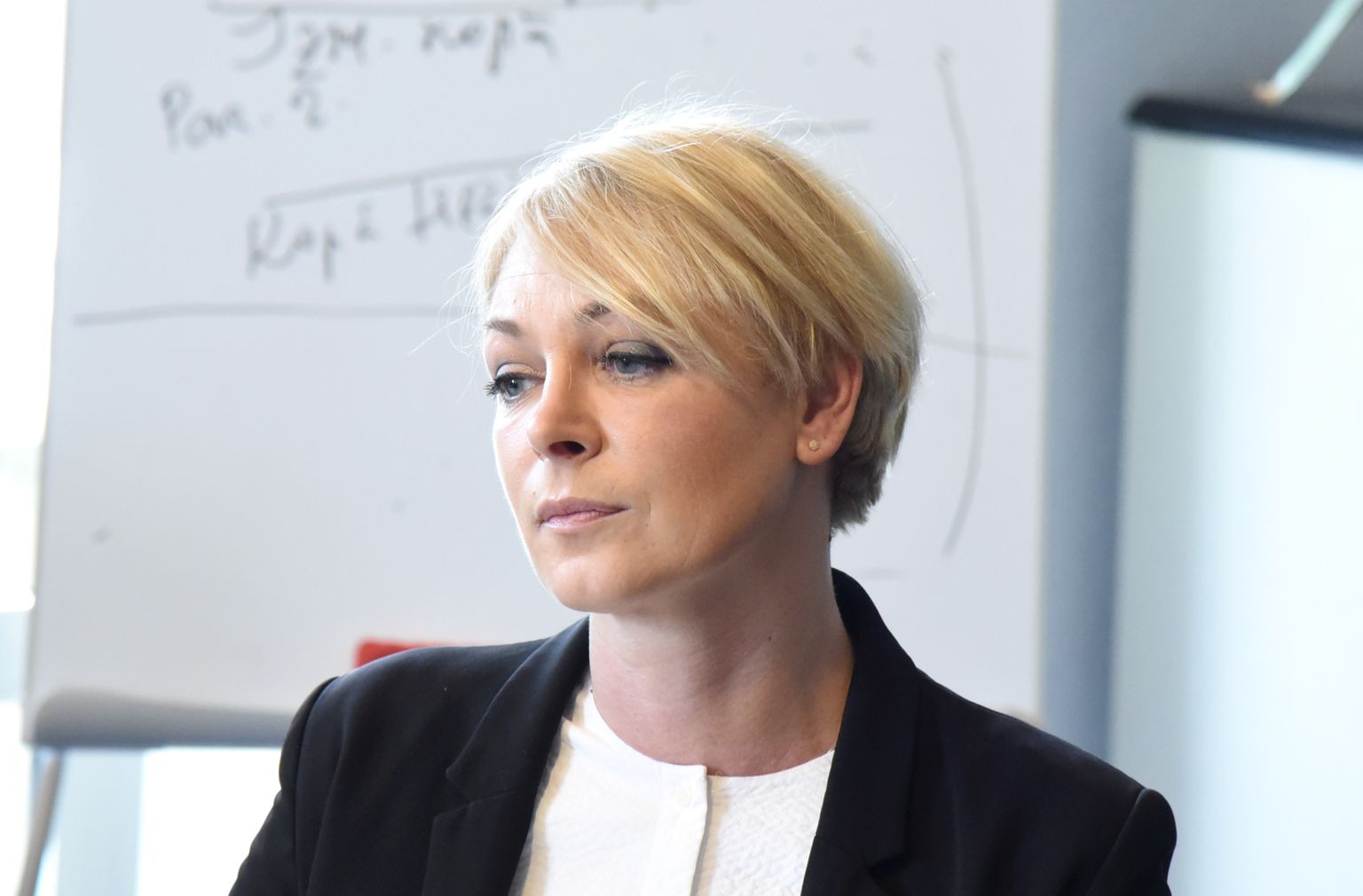 Eva Juhņēviča.