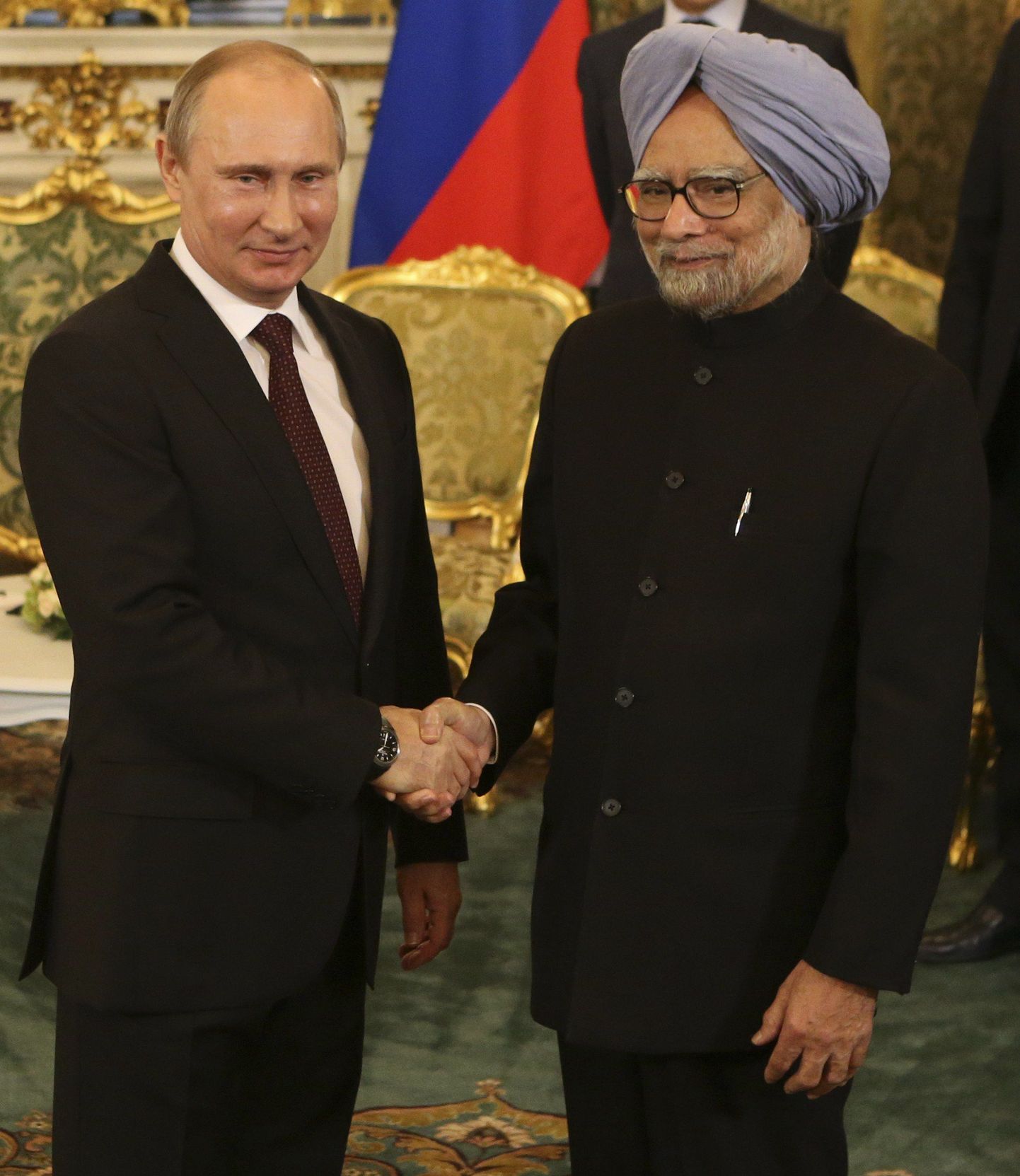 Venemaa president Vladimir Putin (vasakul) ja India peaminister Manmohan Singh Kremlis.