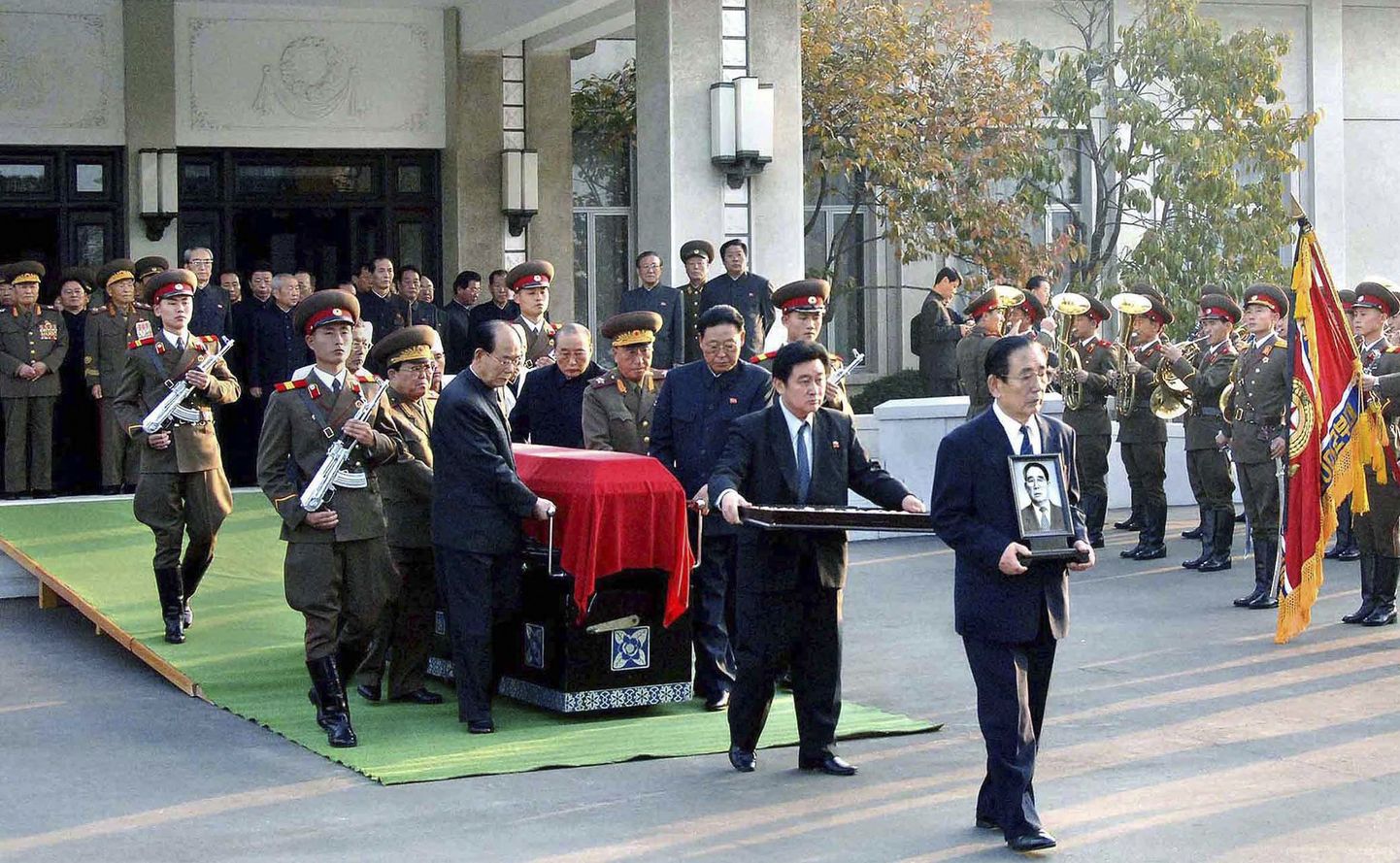 Pak Song-choli matusetseremoonia.