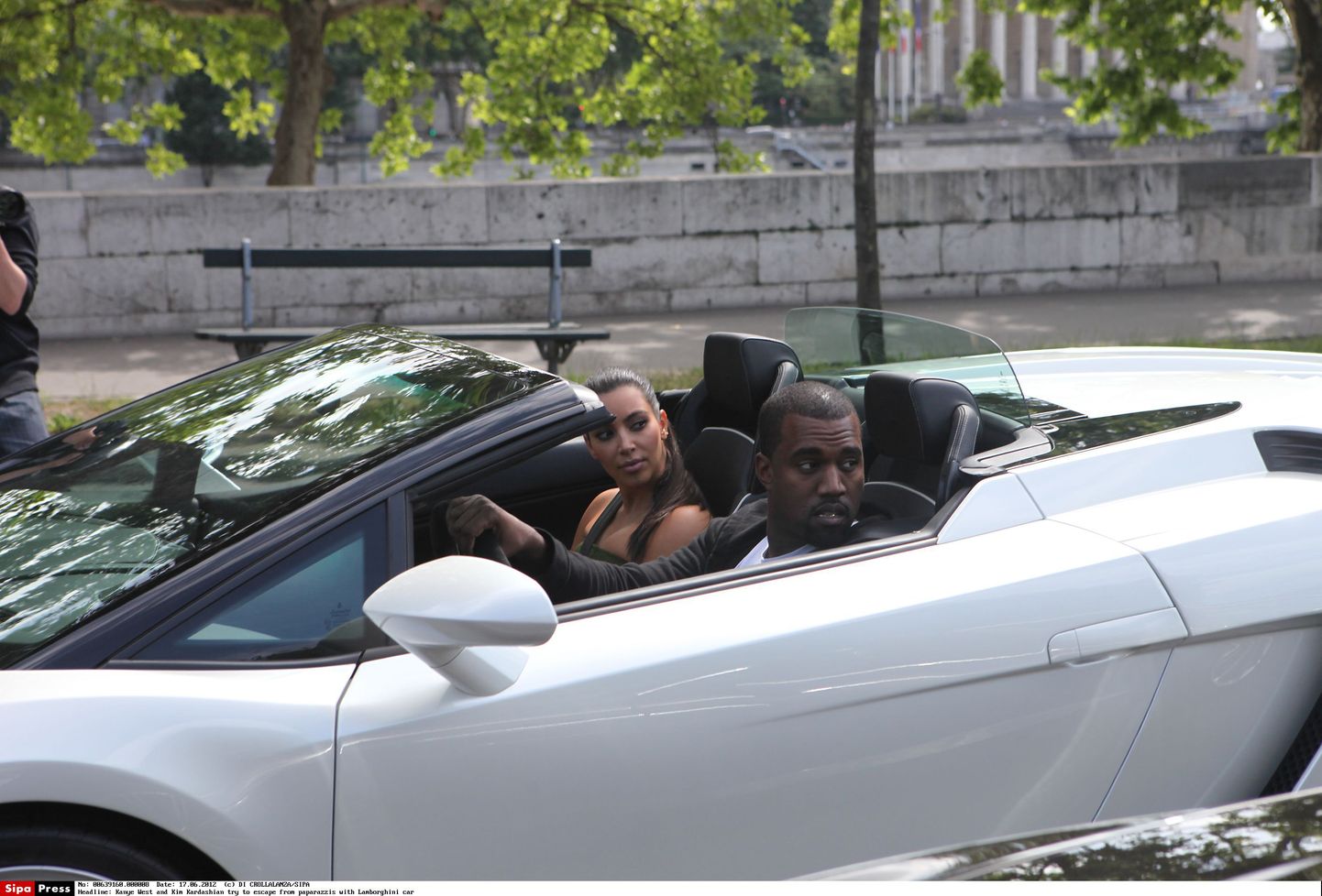 Kim ja Kanye armastuse pealinnas Pariisis.