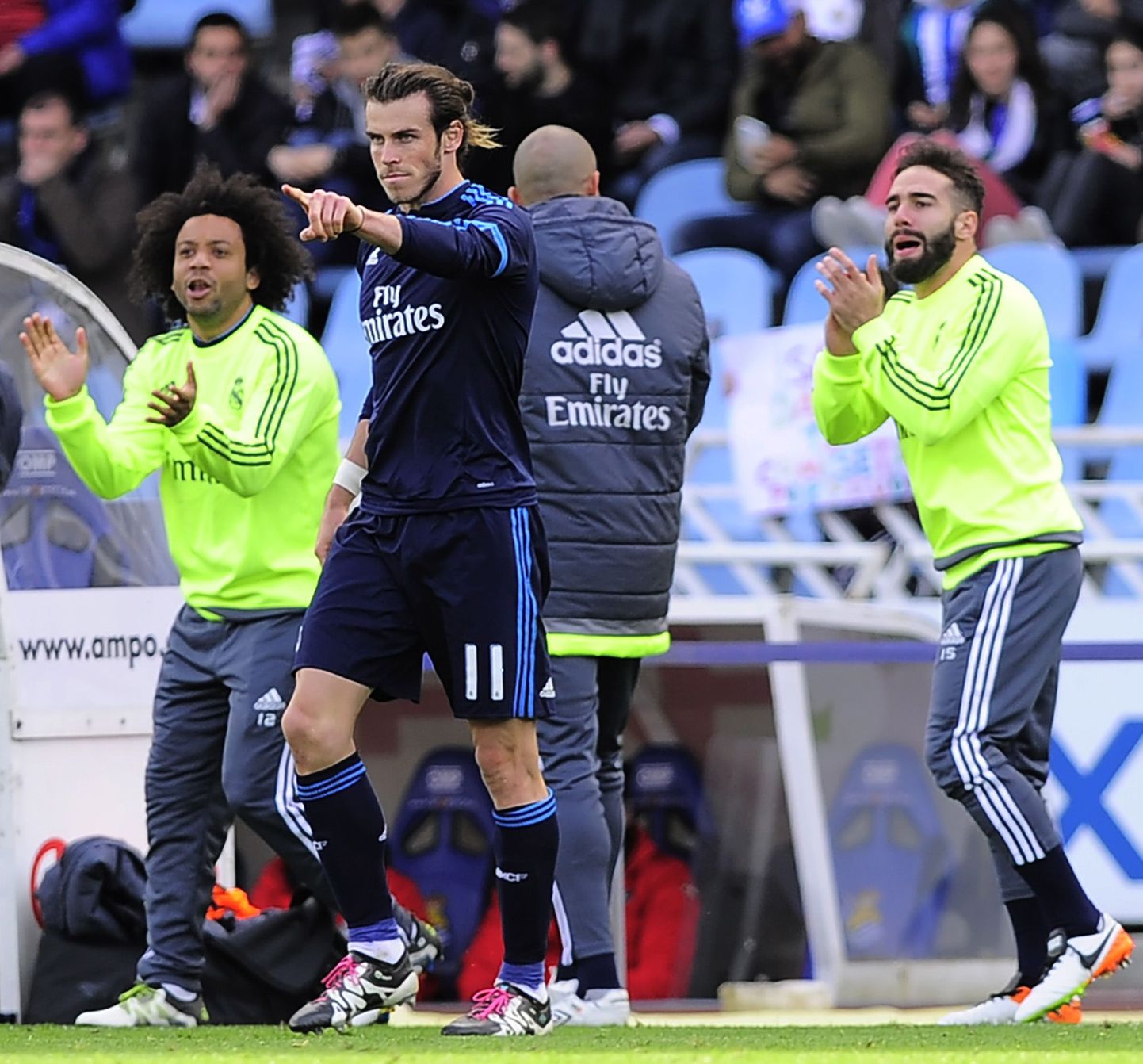 Gareth Bale (esiplaanil) tähistamas Real Sociedadi vastu löödud väravat.