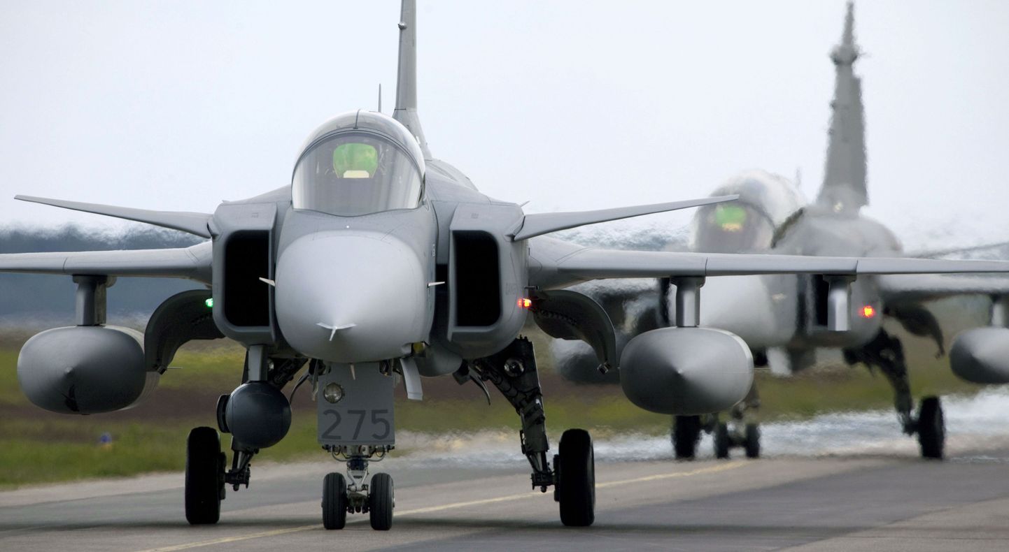 Rootsi õhujõudude Saab JAS 39 Gripen hävituslennukid.