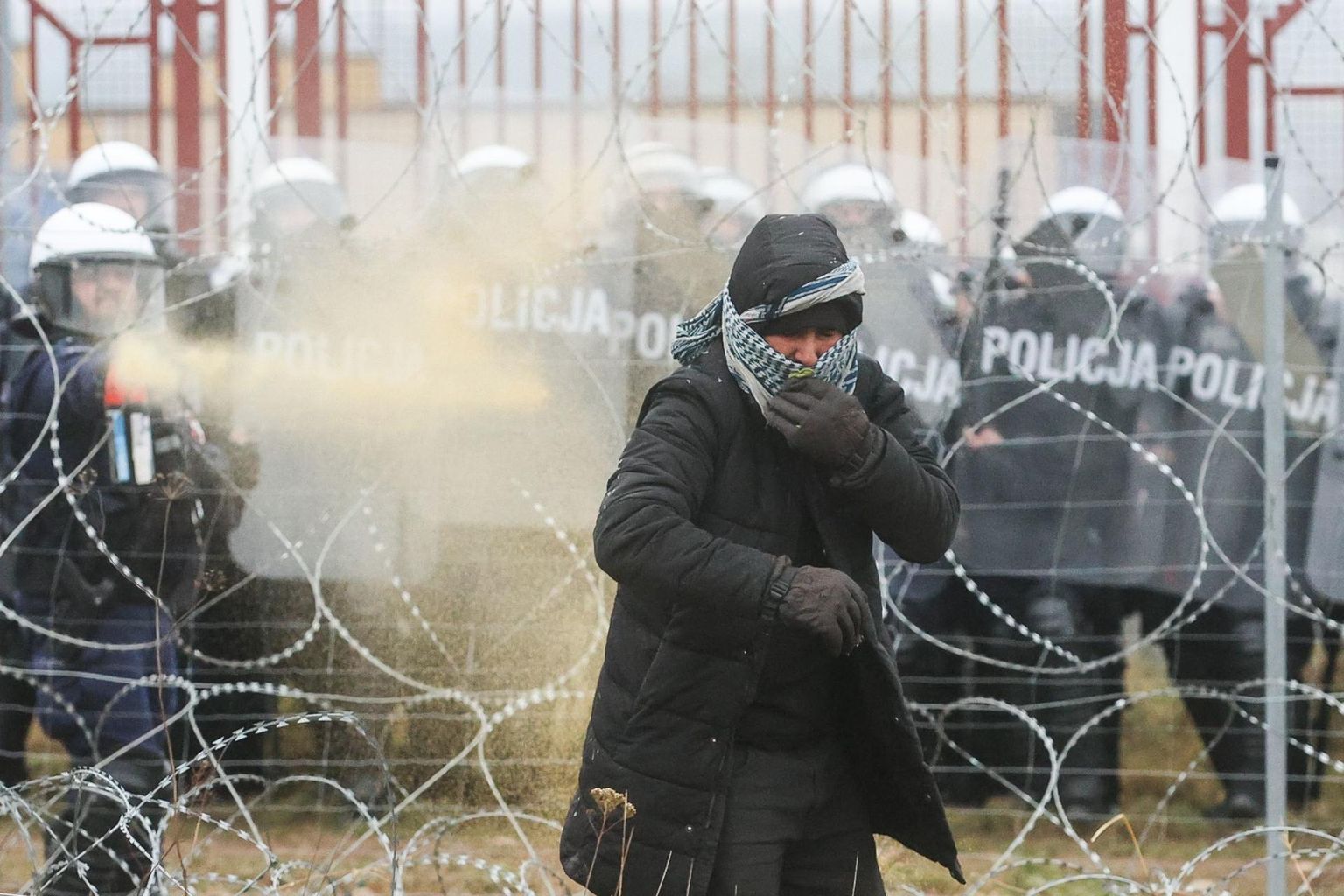 Migranti.. Asaru gāze.