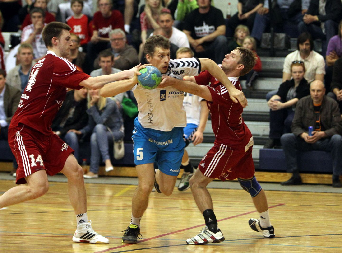 HC Kehra ja Põlva Serviti (punases) eelmise hooaja Eesti meistrivõistluste finaalis.