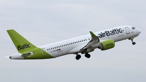  airBaltic        