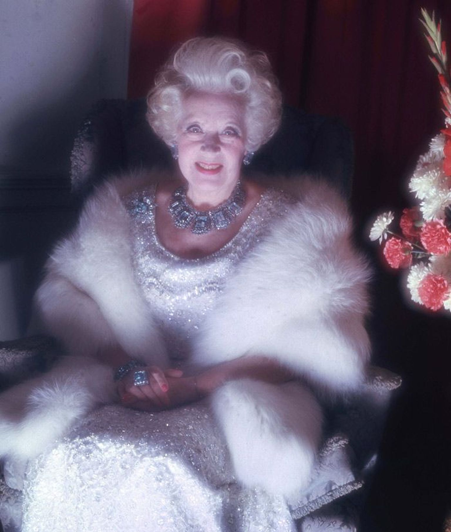 Sopakirjanik Barbara Cartland.