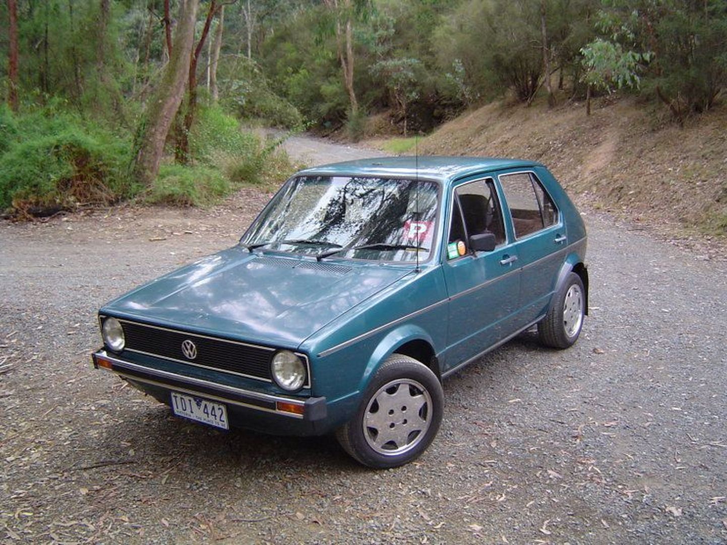 Volkswagen Golfi esimene versioon.