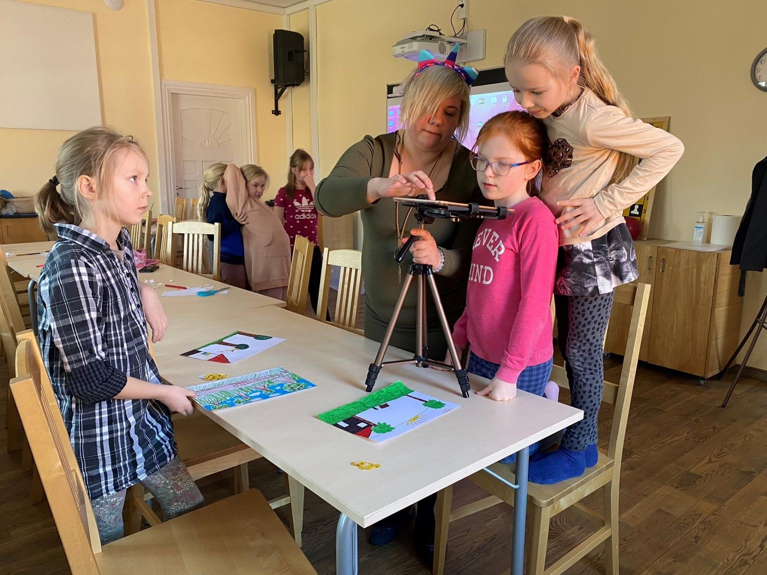 Viljandi huvikooli avatud tehnoloogiakooli kursuse vastu oli huvi mitu korda suurem, kui võis arvata. Tunnid on kord nädalas Paalalinna kooli tehnikakeskuses või huvikoolis.