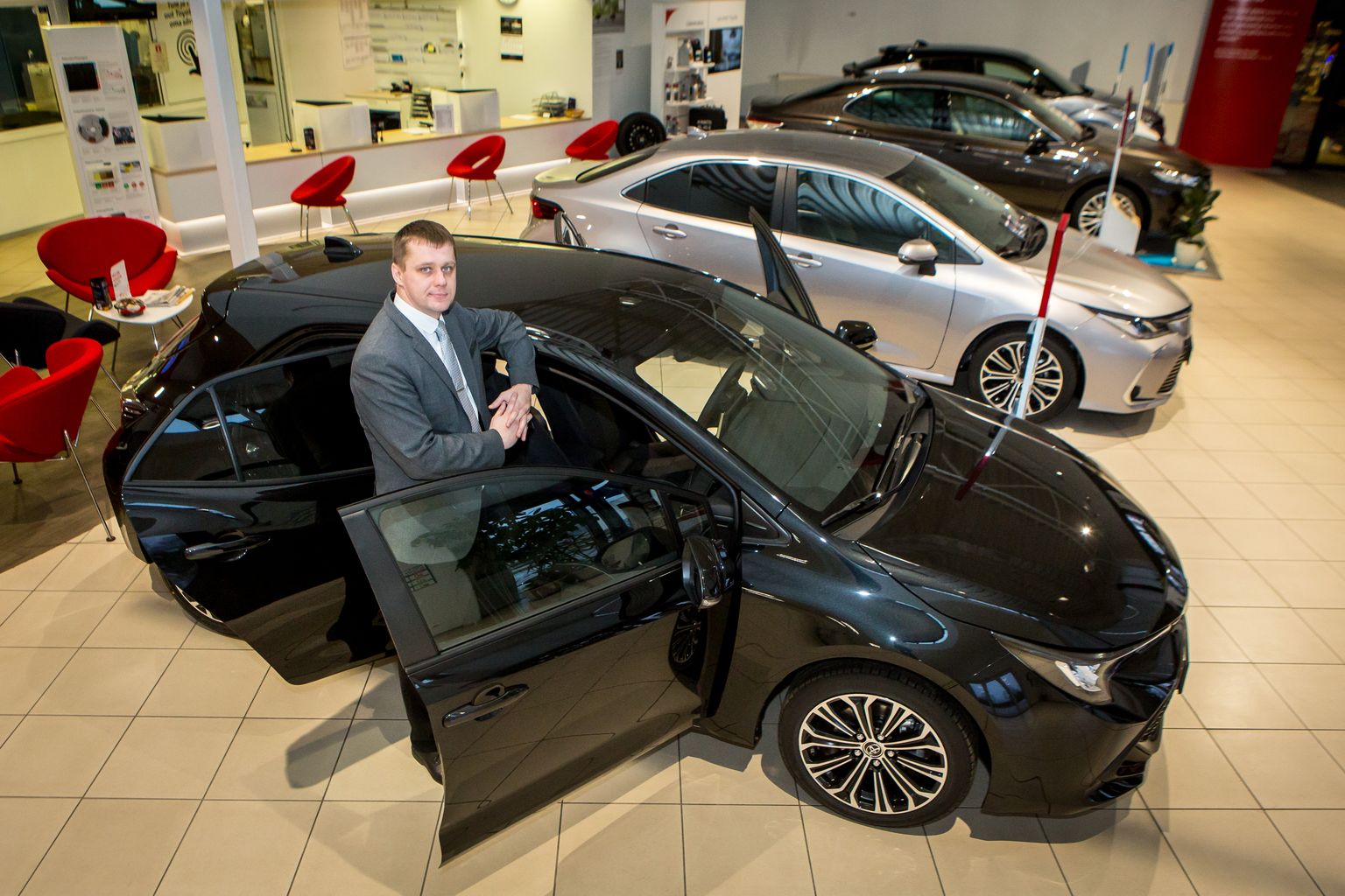 ENDISELT LEMMIK: Mart Kesküla sõnul on üks saarlaste lemmikuid endiselt Toyota Corolla ning seda kinnitavad ka müüginumbrid.