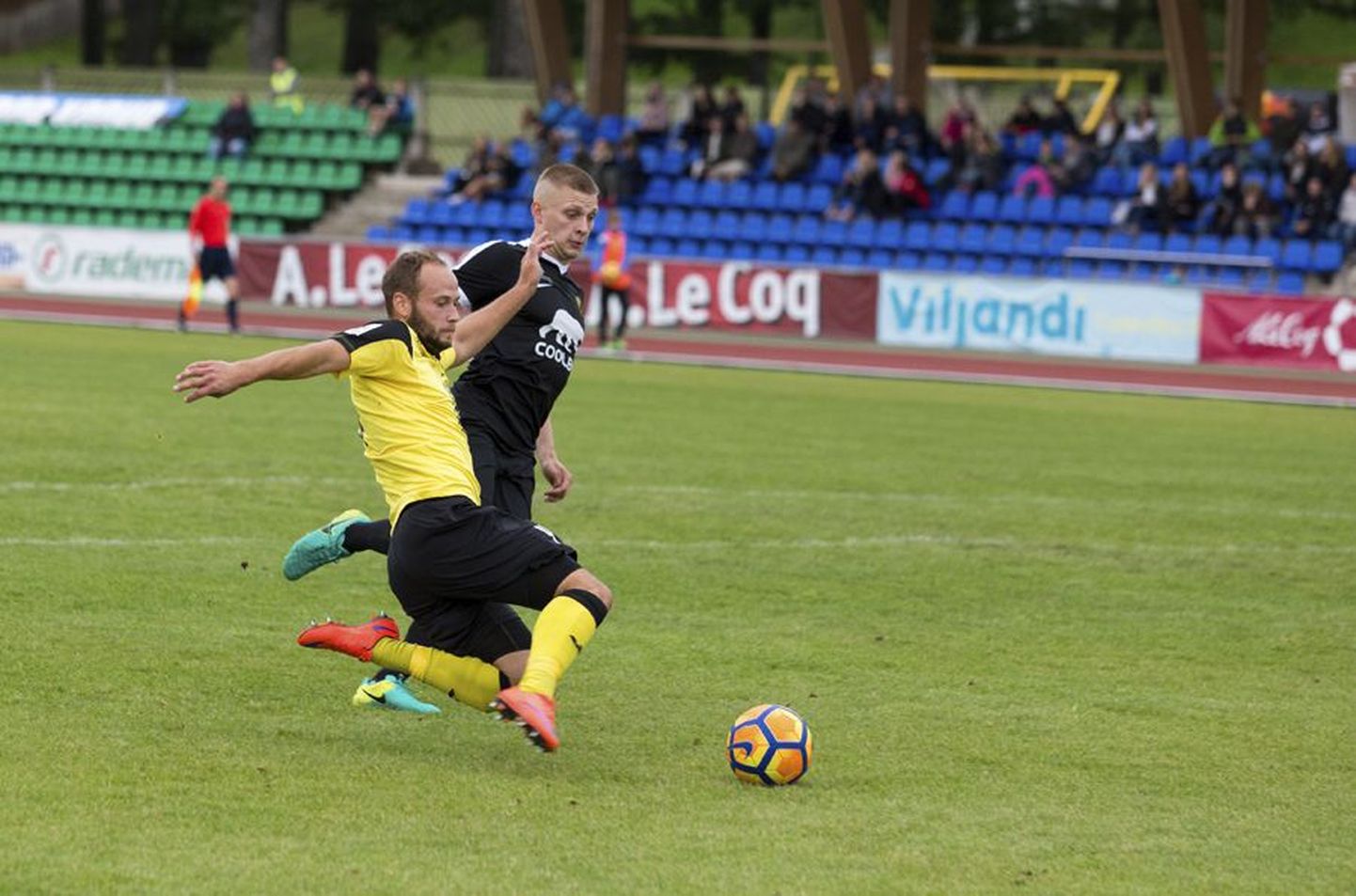 Viljandi jalgpalliklubi Tulevik viigistas laupäeval Eesti mulluse meistri FCI Tallinnaga 1:1.