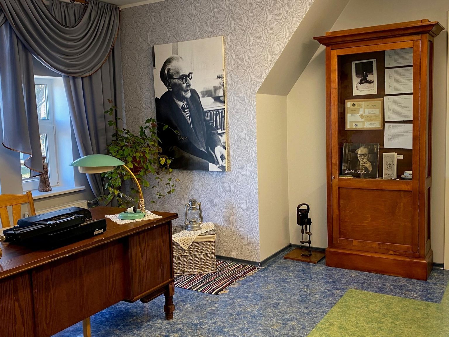 Friedebert Tuglase muuseum Ahjal